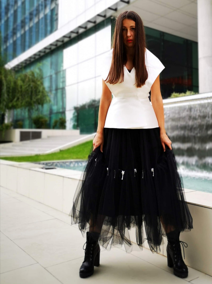 Tulle skirt with pearls – Raluca Roman