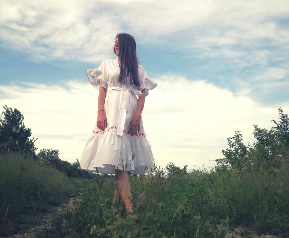 White cotton dress with red Romanian motif